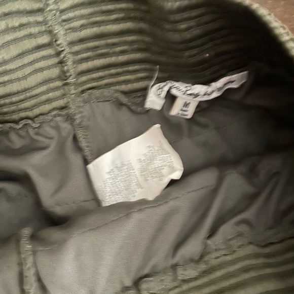 American Rag Green Lace Short Shorts - Medium - Picture 2 of 5